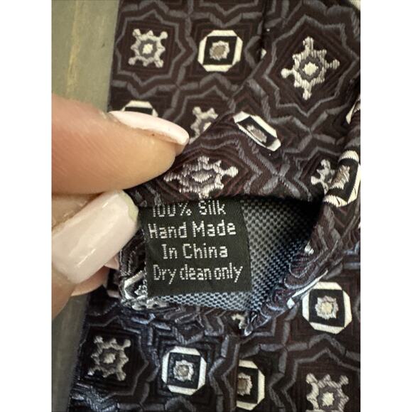 Pronto Uomo Couture Tie Black/Grey 100% Silk Handmade Geometric Print Luxury NWT - Picture 6 of 9